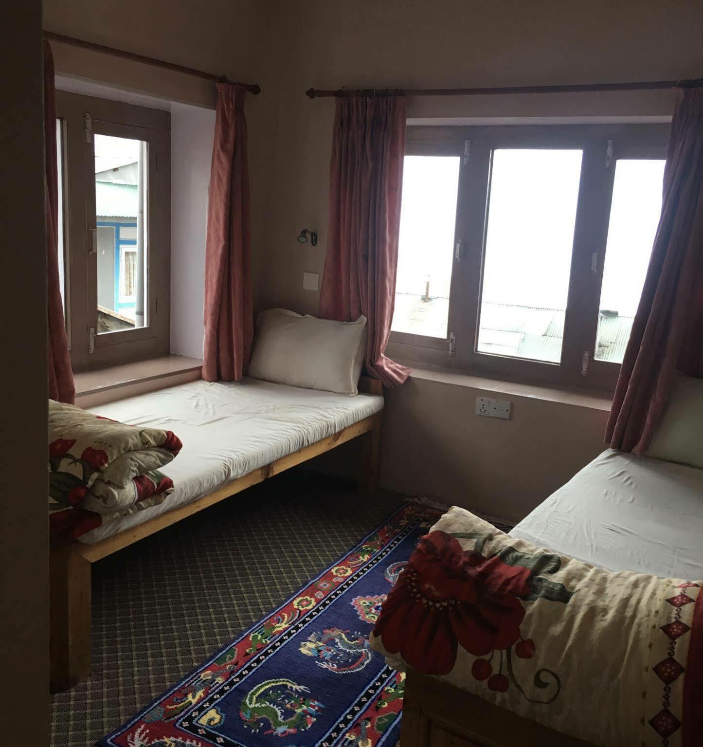 Hotel Namche Nāmche Bāzār Bagian luar foto